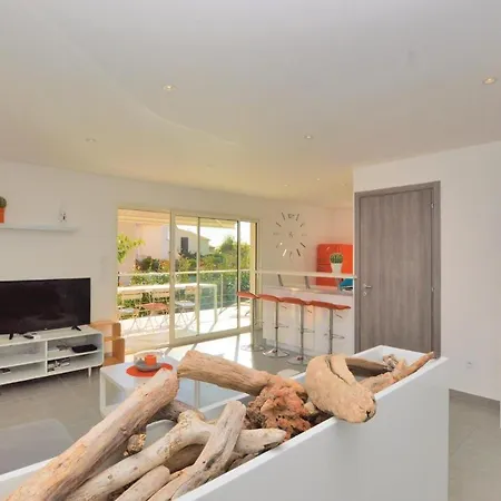 Semesterbostad 3 Bedroom Gorgeous Home In Prunete