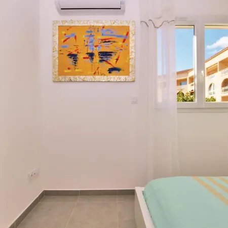 In With Kitchenette Holiday home *